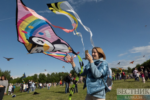 Kite festival held in Moscow