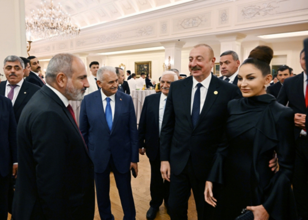 Ilham Aliyev and Nikol Pashinyan have their first meeting in Ankara