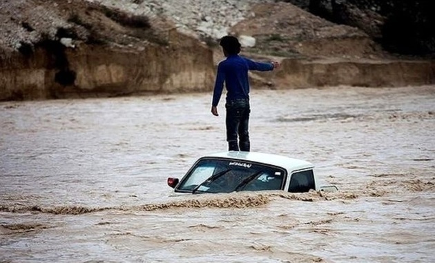 Floods in Iran kill eight people