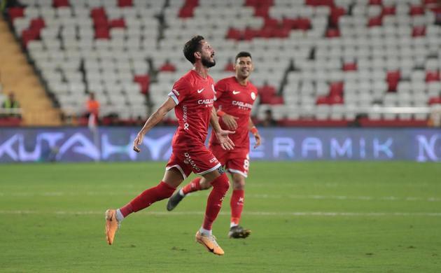 Turkish leadership expels Israeli football player