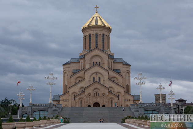 Saint Matrona icon depicting Stalin  replaced in main temple of Tbilisi