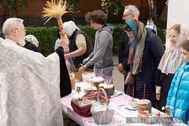 Easter in Moscow 2024: bright spring holiday on city streets