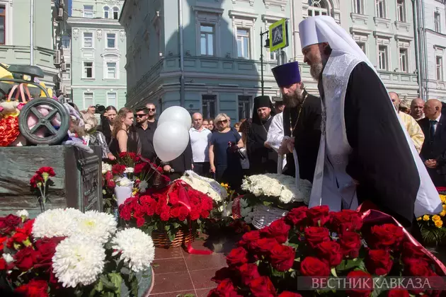 Terrorist attack in Beslan: Victims&#039; memory honored in Moscow