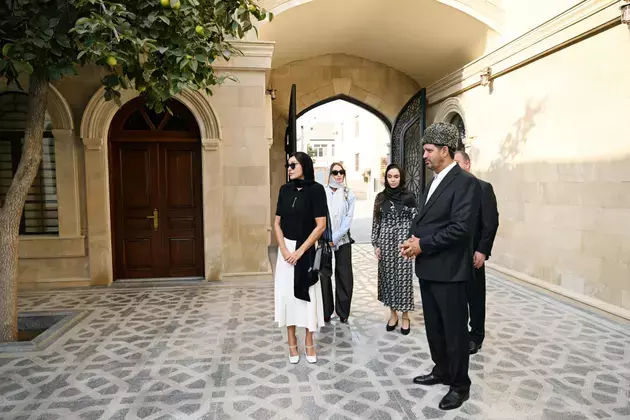 Mehriban Aliyeva visits restored mosque in Ahmadli settlement