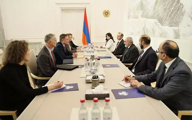 Pashinyan and U.S. delegation discuss peace treaty with Azerbaijan