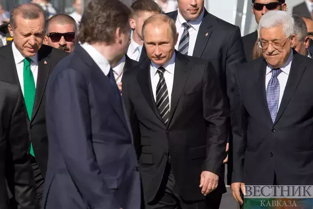 Putin meets with  Erdoğan in Kazan