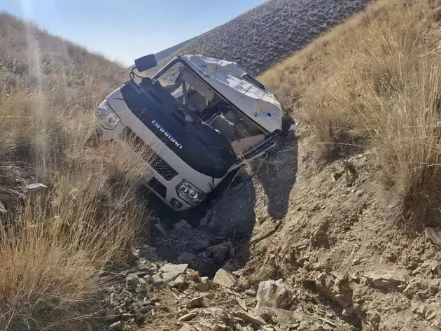 People die in bus accident in Iran