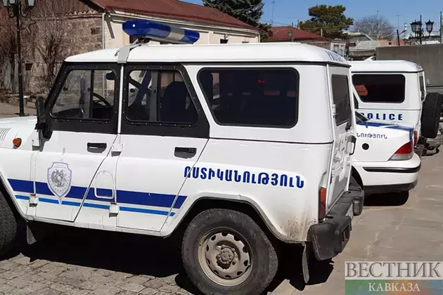 Train hit vehicle at crossing in Armenia