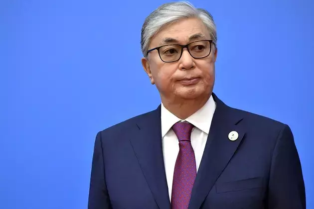 Tokayev congratulates Vladimir Putin, Russians on Victory Day