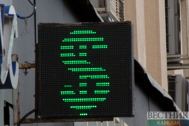 Dollar rate exceeds 80 rubles