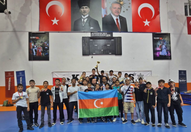 Azerbaijani wrestlers named strongest at tournament in Turkey