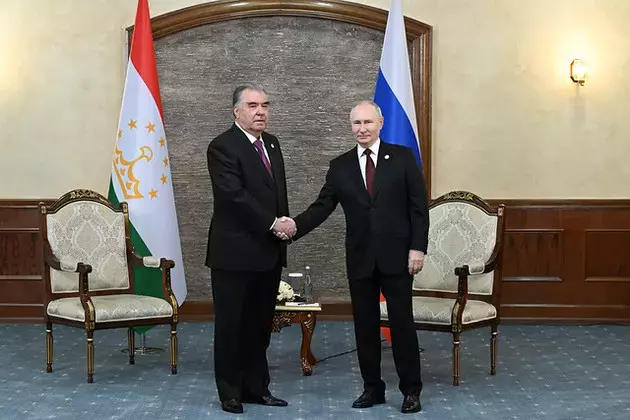 Vladimir Putin plans to attend CIS summit in Tajikistan