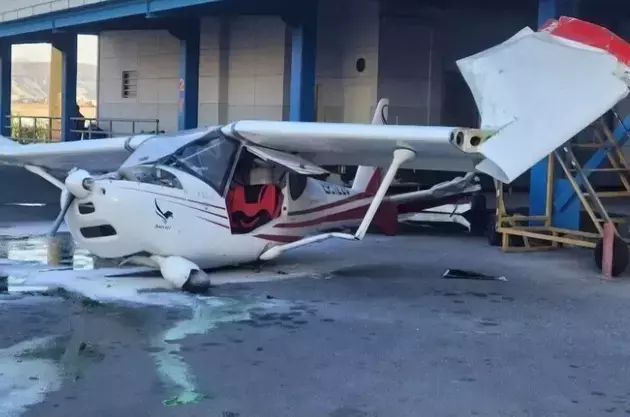 Ultralight aircraft crashes into airport building in Tabriz