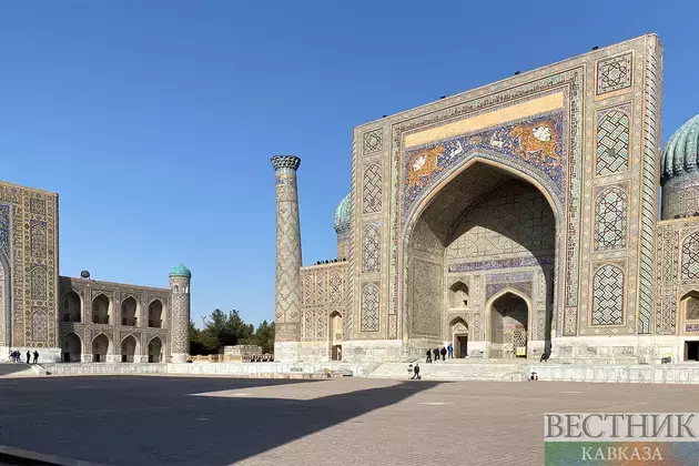 Uzbekistan proposes joint investment forum with Azerbaijan in Samarkand for 2026