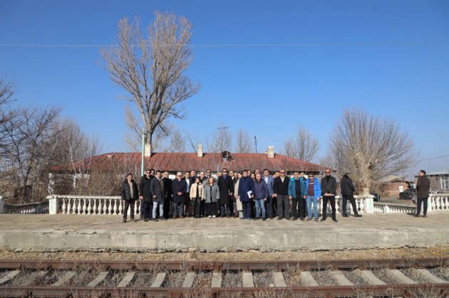 Ankara and Yerevan discuss reopening Kars-Gyumri railway