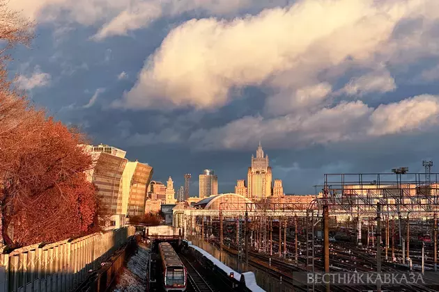 November 2025 in photos: New Year at GUM, the "City of Living Stories," and autumn scenes