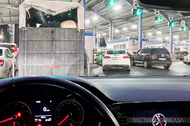 Upper Lars border crossing reopens to all traffic