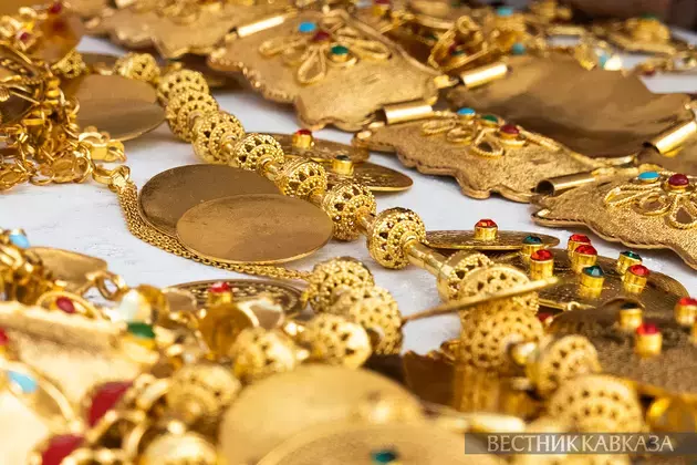 Gold hits new all-time high