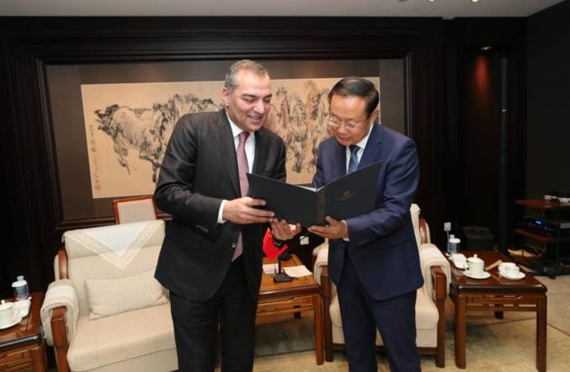 Azerbaijan and China discuss development of tourism ties