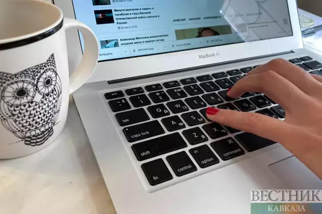 Internet service returns to Iran