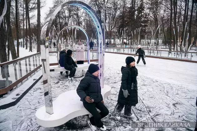Largest high-tech ice rink opens at Luzhniki Stadium in Moscow
