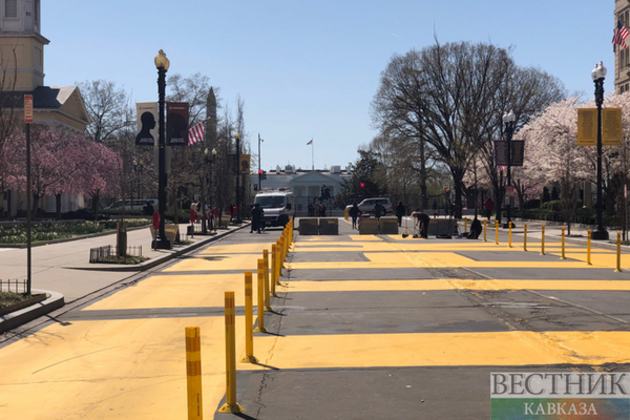 Driver plows into crowd in New Orleans