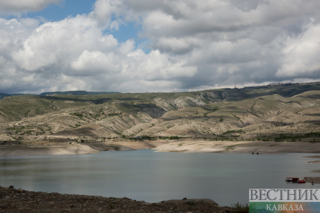 Reservoirs around Tehran almost empty