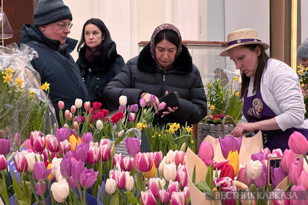 March 8 in Moscow: What flowers are given on International Women's Day?