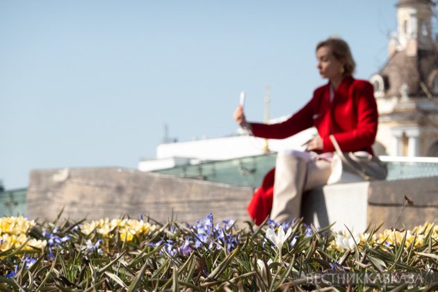 March 2026 in Moscow: Eid al-Fitr festival, March 8, primroses, and Dubai