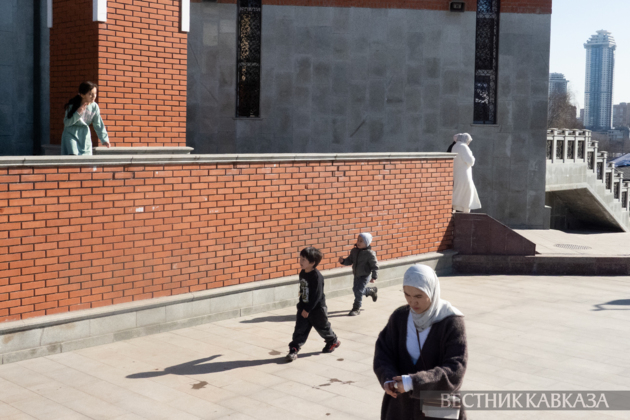 March 2026 in Moscow: Eid al-Fitr festival, March 8, primroses, and Dubai