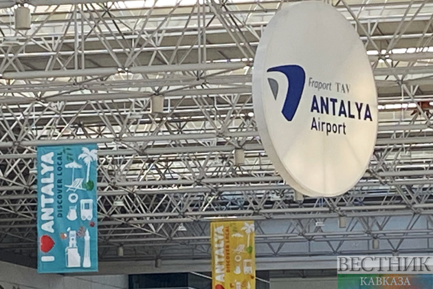 Turkish president meets Syrian counterpart