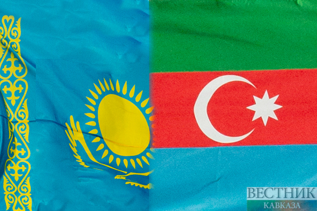 Ilham Aliyev arrives in Turkestan