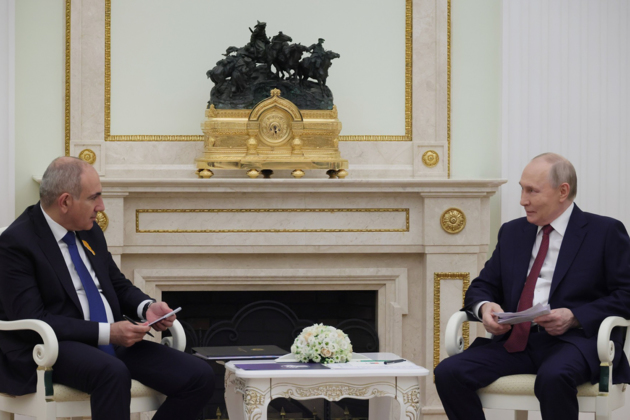 Vladimir Putin wishes Nikol Pashinyan success and prosperity