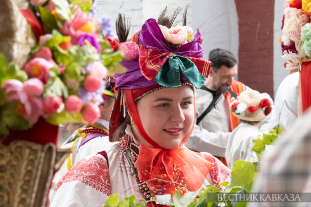 Trinity celebrations at Tsaritsyno Museum-Reserve