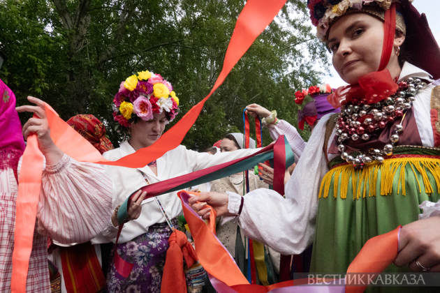 Trinity celebrations at Tsaritsyno Museum-Reserve