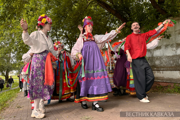 Trinity celebrations at Tsaritsyno Museum-Reserve