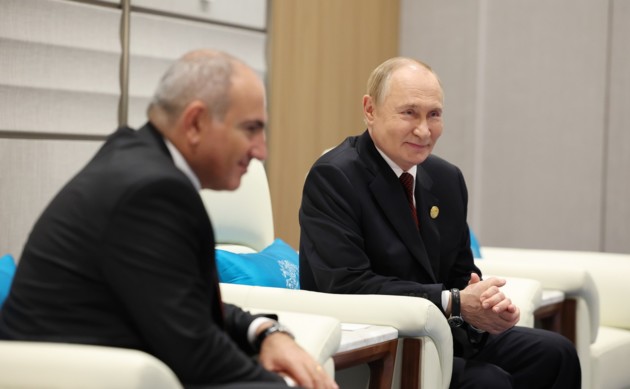 Pashinyan congratulated Putin on Russia Day