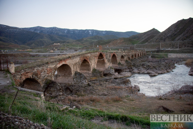 Azerbaijan and Iran approve modes for Araz water distribution