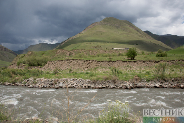 Russia and Azerbaijan sign protocol on Samur River water resources