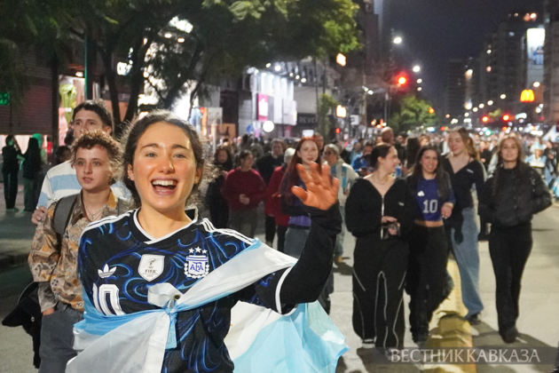 Buenos Aires celebrates Argentina's World Cup semifinal win