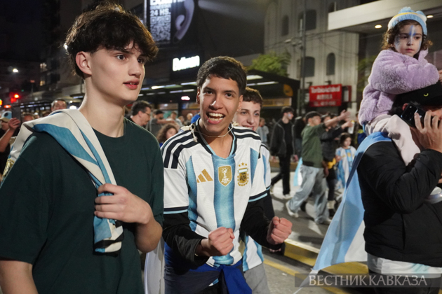 Buenos Aires celebrates Argentina's World Cup semifinal win