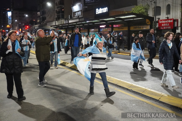 Buenos Aires celebrates Argentina's World Cup semifinal win