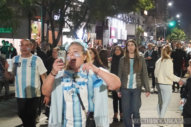 Buenos Aires celebrates Argentina's World Cup semifinal win