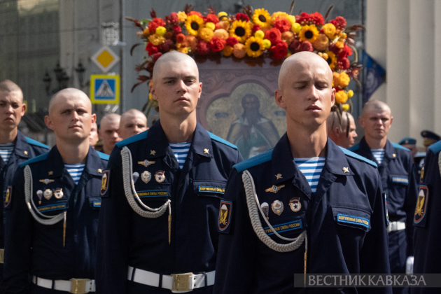 Moscow celebrates Airborne Forces Day and Ilya's Day