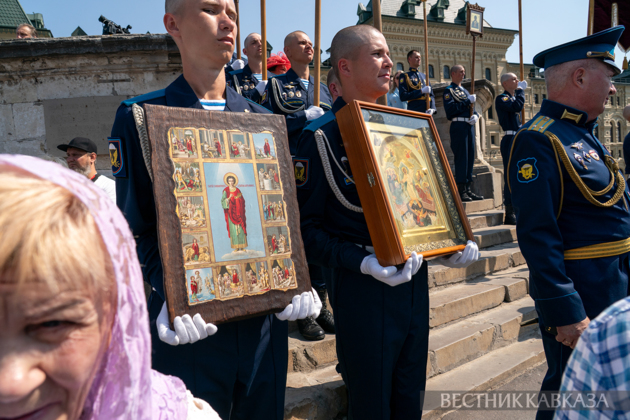 Moscow celebrates Airborne Forces Day and Ilya's Day