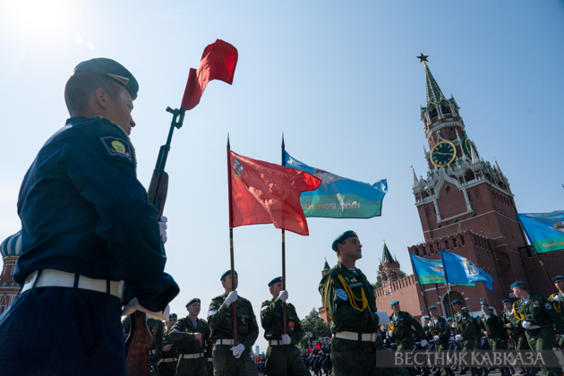 Moscow celebrates Airborne Forces Day and Ilya's Day