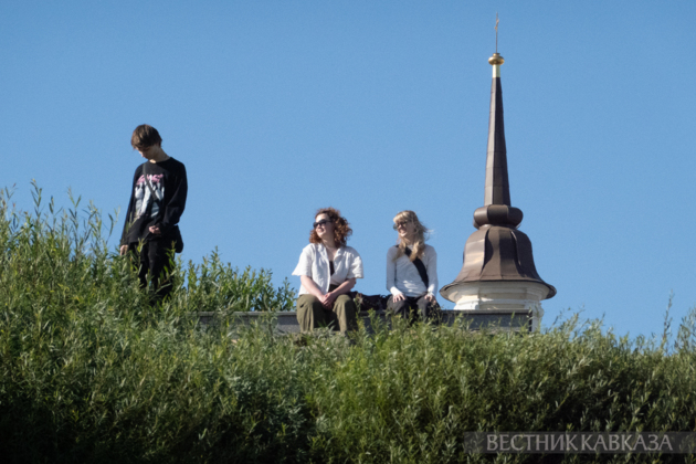 Vacationers in Zaryadye