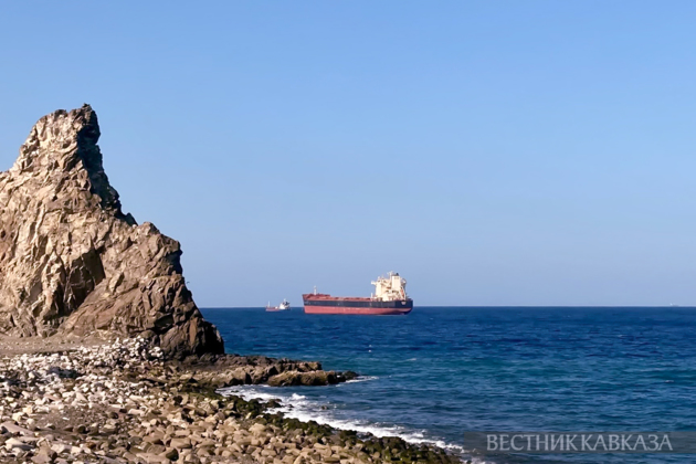 Cargo vessel hit by unknown projectile off Oman