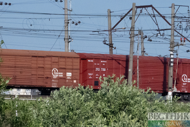 Azerbaijan and Kazakhstan to develop Middle Corridor