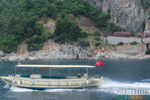 Pleasure yacht completely destroyed by fire in Türkiye's Fethiye - media